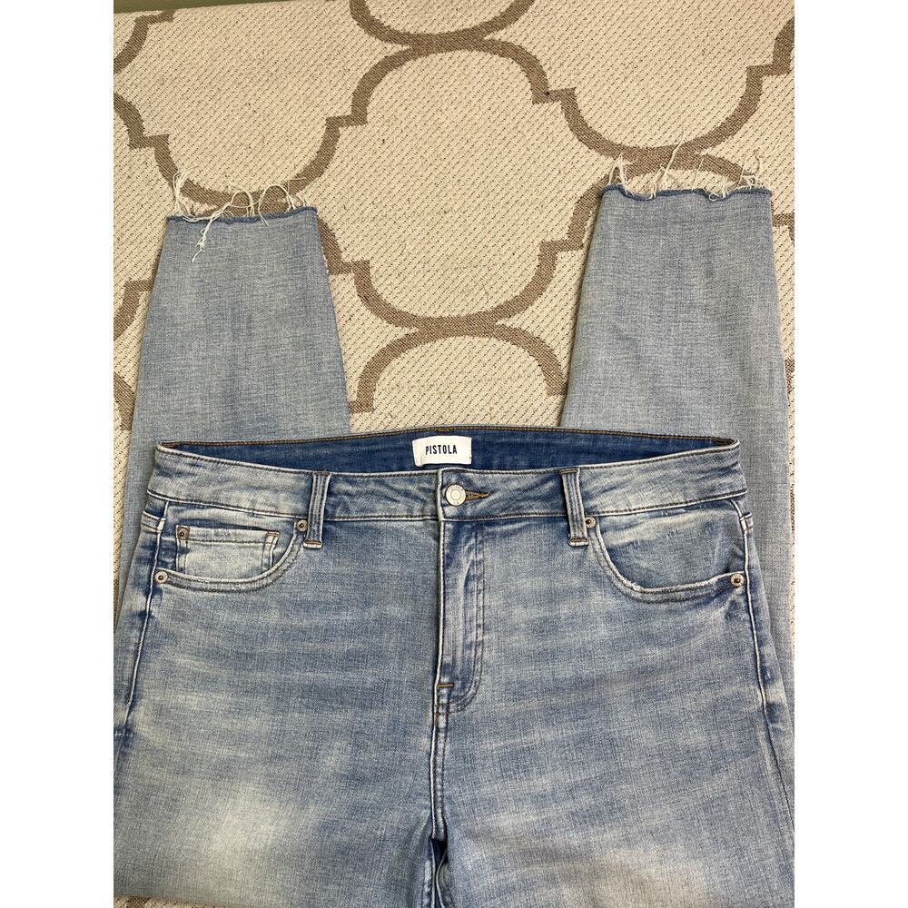 PISTOLA Arielle Skinny Scissor Cut Hem Jean Size 32 No Pressure Style#: P6730MTW